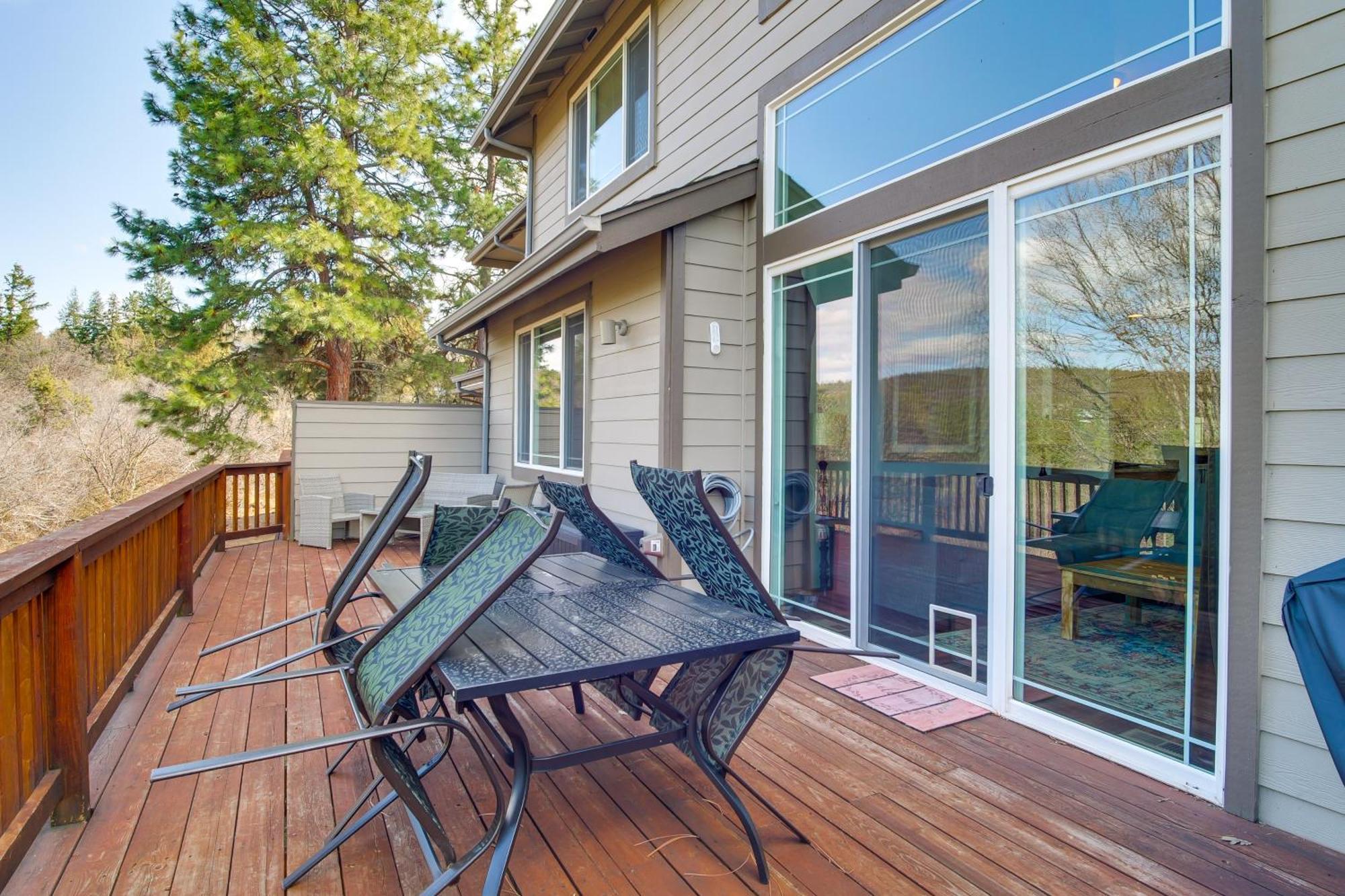 Klamath Falls Getaway With Pool And Hot Tub Access! Экстерьер фото