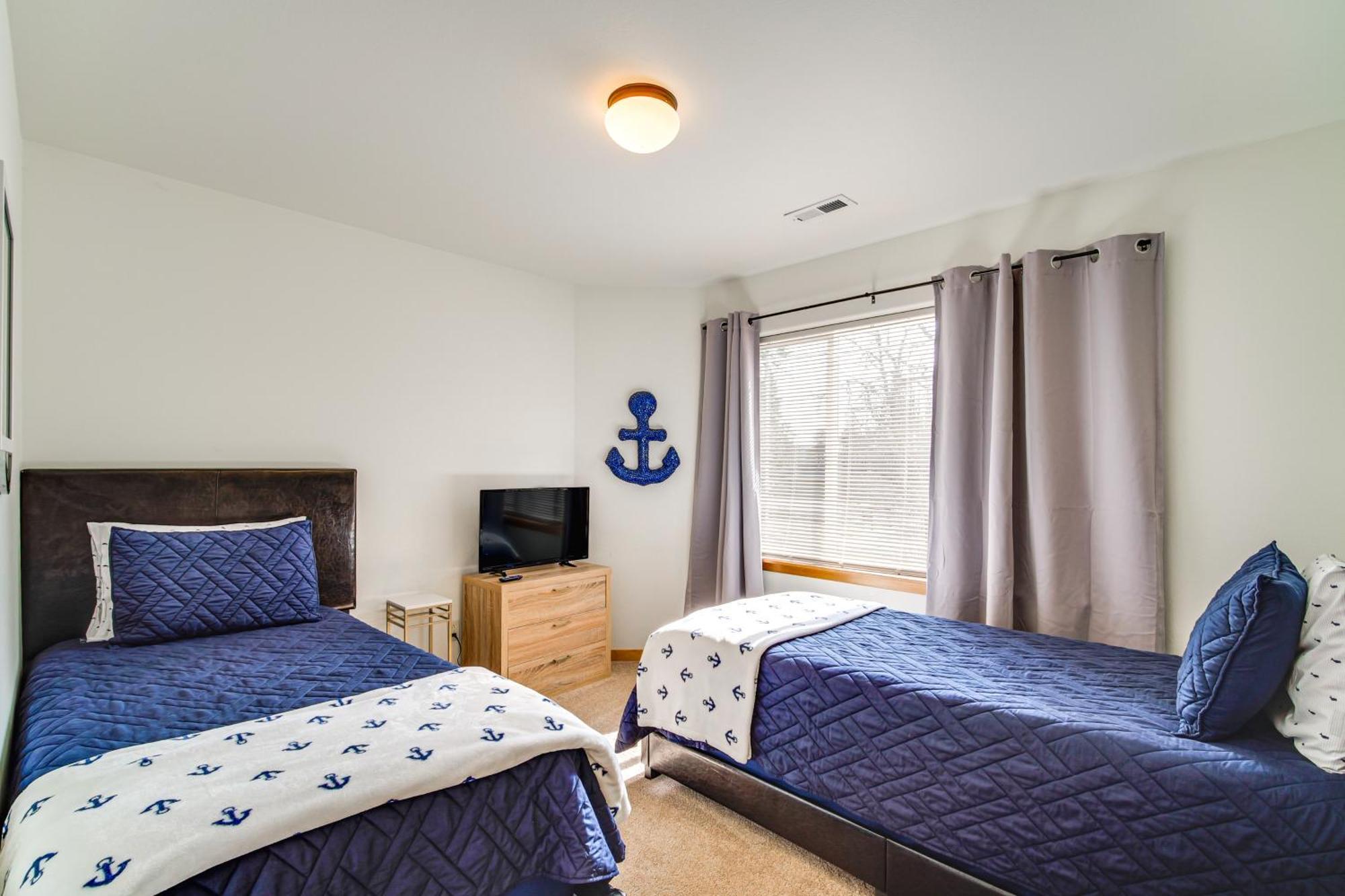 Klamath Falls Getaway With Pool And Hot Tub Access! Экстерьер фото